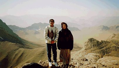 MountainsOfIran.jpg (24442 Byte)