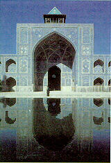 Isfahan.jpg (14119 bytes)